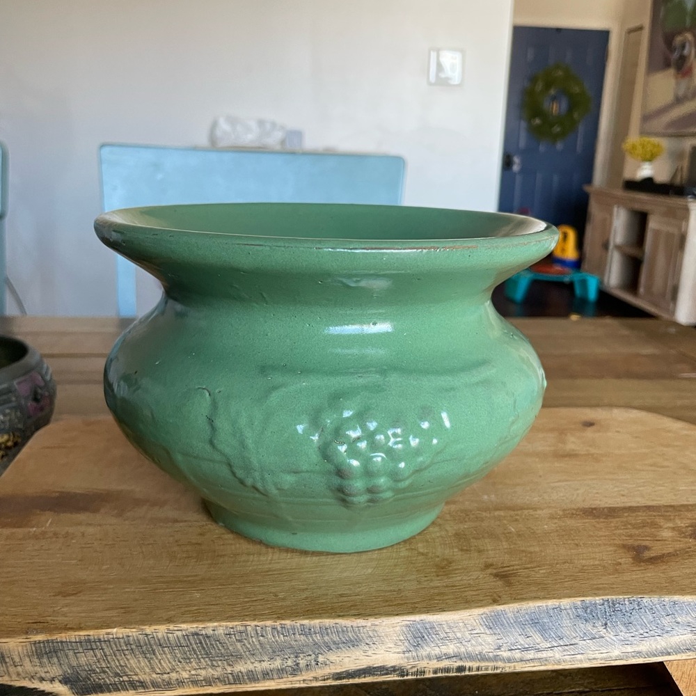 Vintage McCoy Cuspidor Spittoon Planter Green Grape Lattice Pattern Unmarked